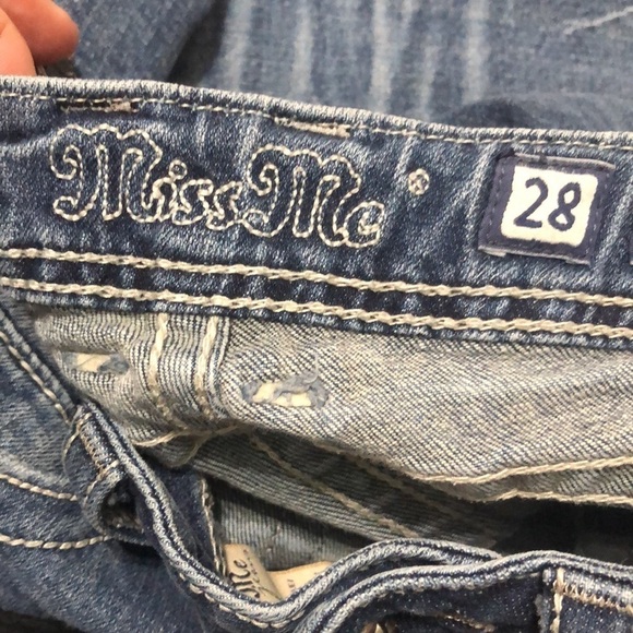 Miss Me Capri’s - Picture 10 of 11